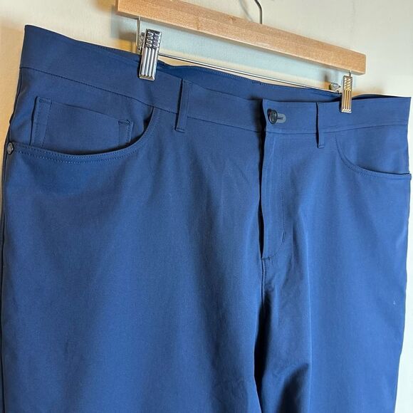 Public Rec All‎ Day Every Day 5-Pocket Pants Golf Men Stretch Size 40/30 EUC - Picture 2 of 8